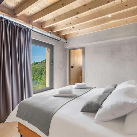 Terra Villa *
